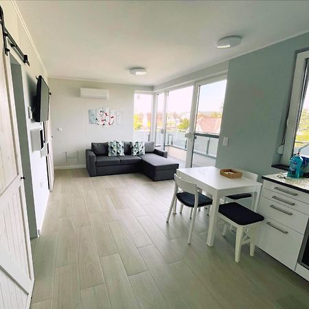 Lakeside Family & Studio Apartments Keszthely Esterno foto