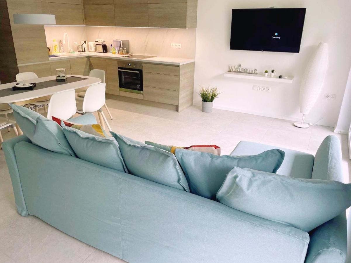 Lakeside Family & Studio Apartments Keszthely Esterno foto