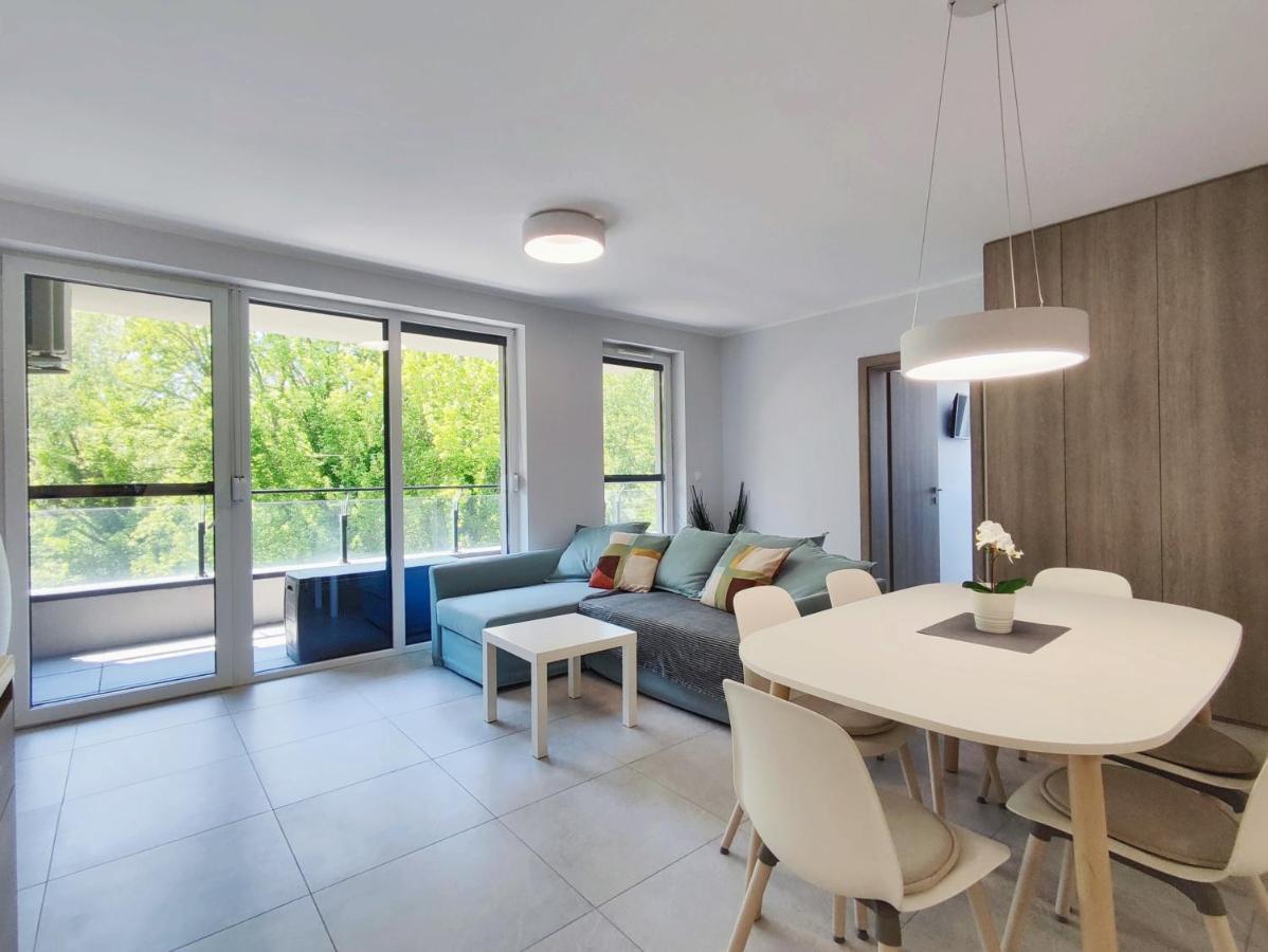 Lakeside Family & Studio Apartments Keszthely Esterno foto