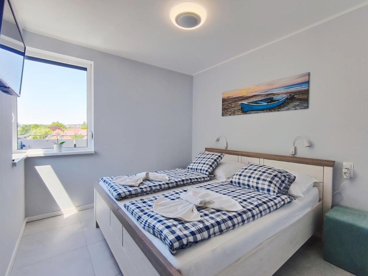 Lakeside Family & Studio Apartments Keszthely Esterno foto