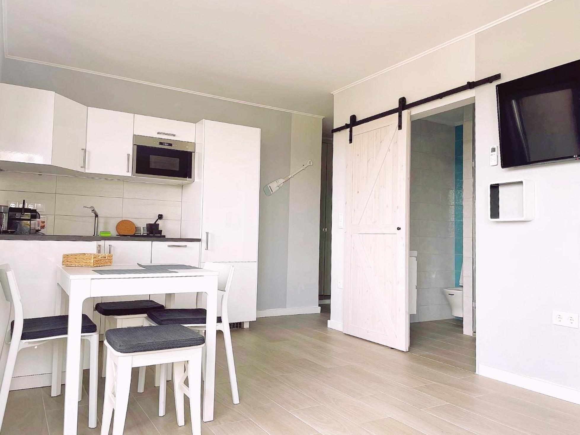 Lakeside Family & Studio Apartments Keszthely Esterno foto