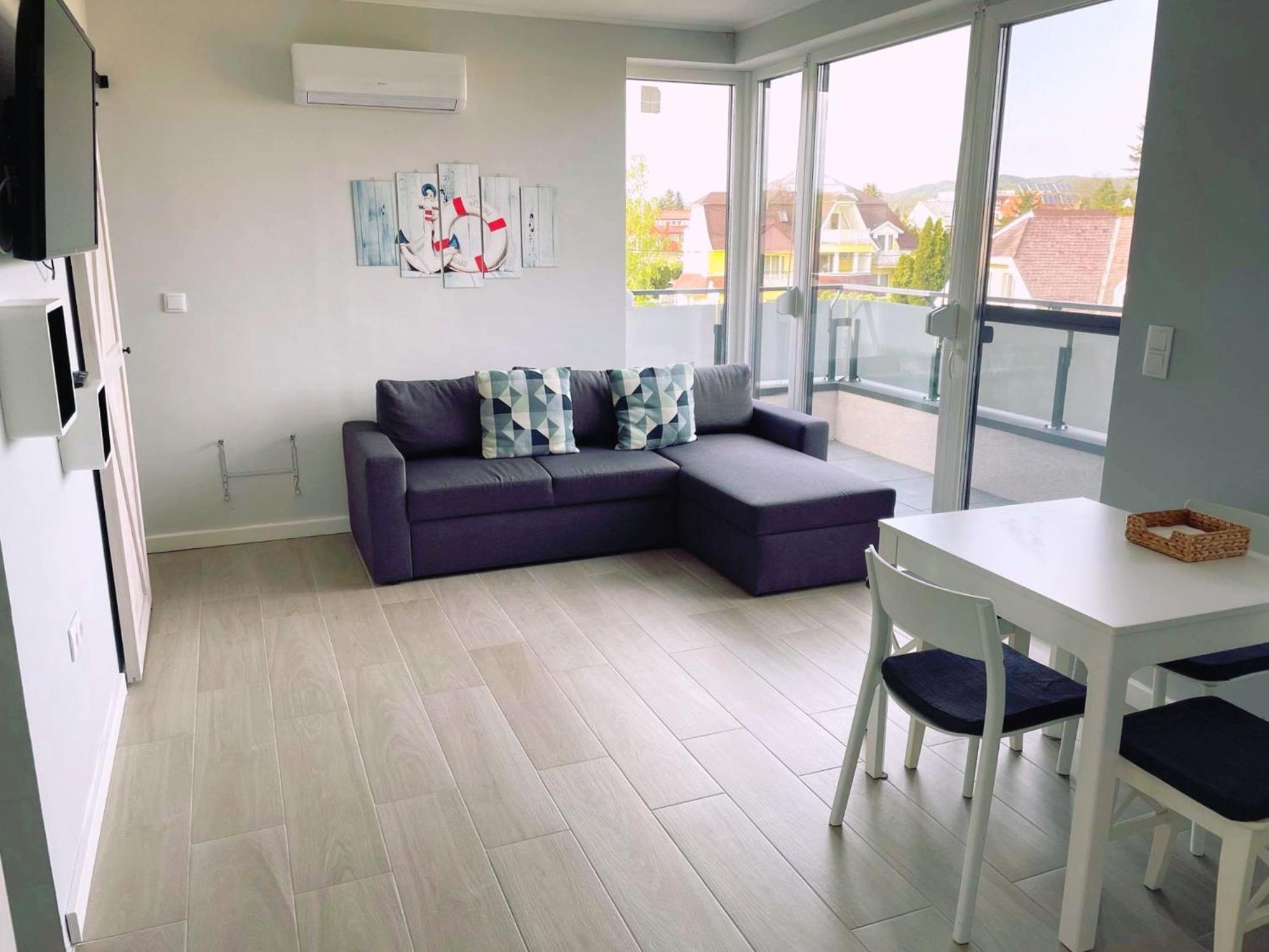 Lakeside Family & Studio Apartments Keszthely Esterno foto